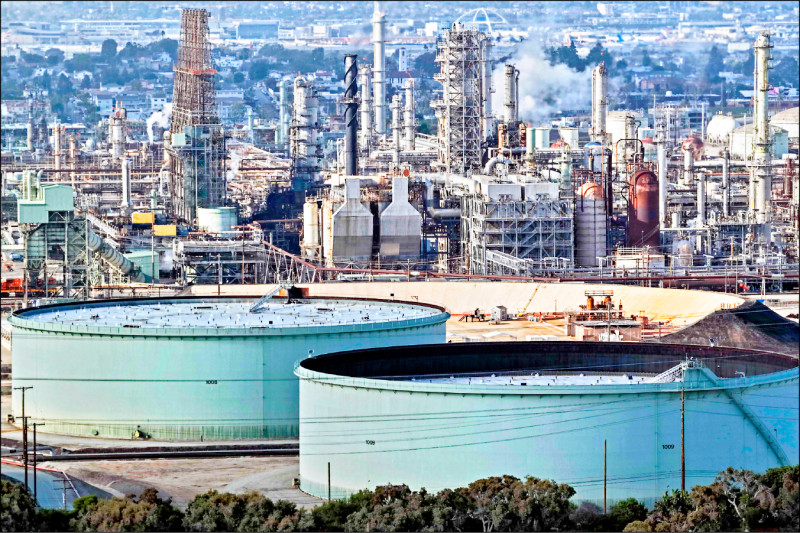 川普：高油價 恐至期中選舉前