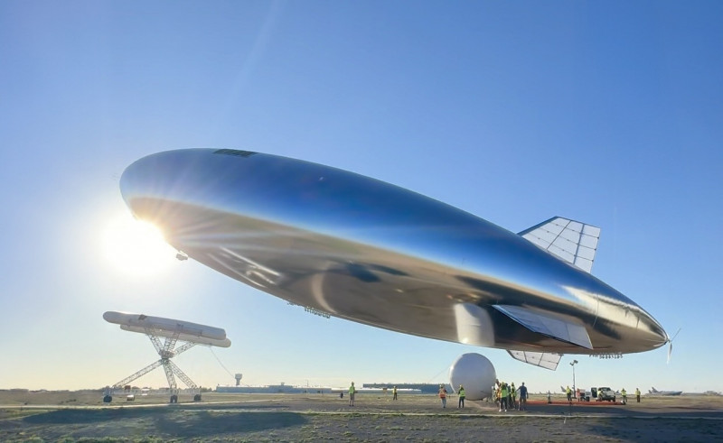 基地臺送上天！30秒看懂「高空」與「近地高空」通訊平臺差別