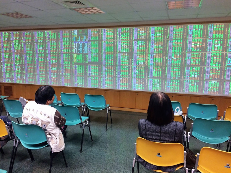 AI概念股引領多頭 本週台股指數最高3萬8