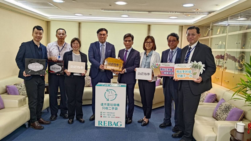 金管會響應「袋袋箱傳」減塑行動 鼓勵各界資源循環