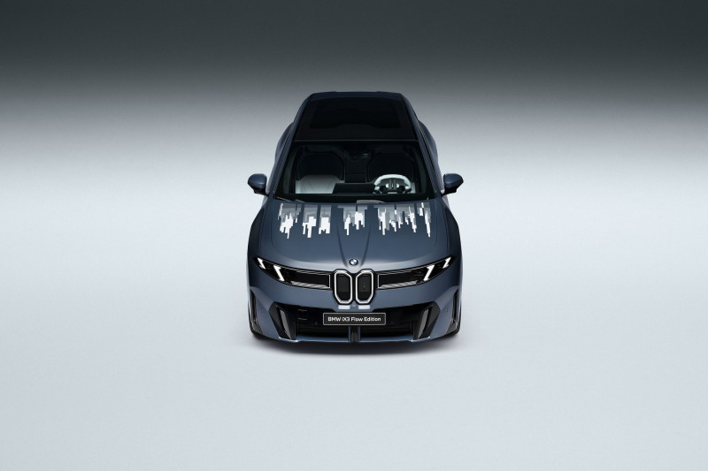 變色車成真！BMW搶下全球首發，E Ink登上量產車。（元太提供）