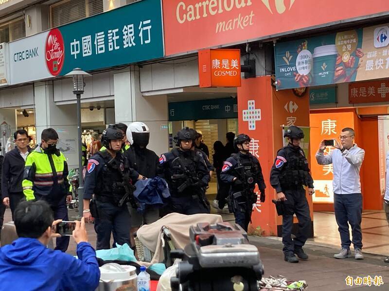 忠孝分行驚傳搶劫 中信銀：無人受傷無財損 營運不受影響
