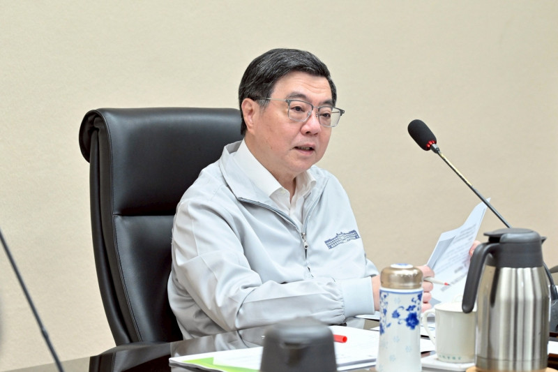 行政院長卓榮泰今日主持因應中東衝突民生安定專案會議。（行政院提供）