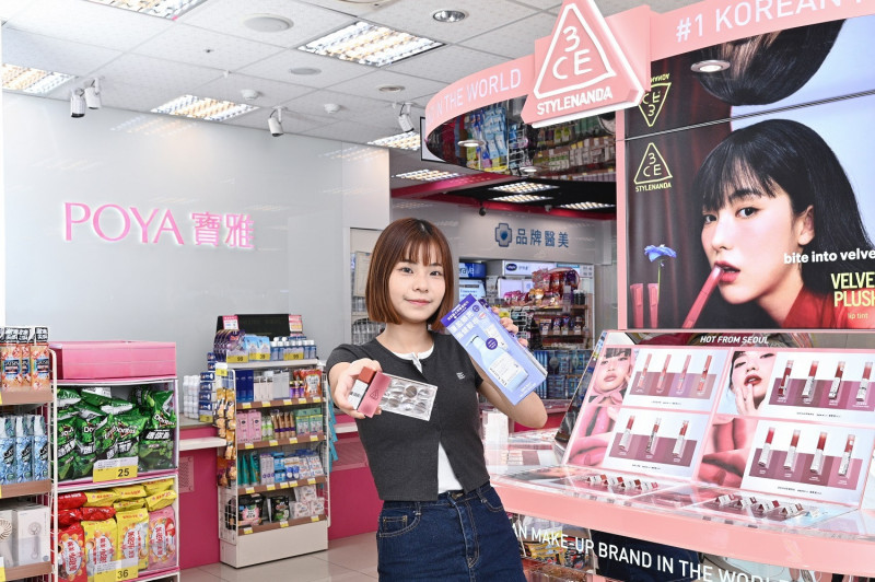 寶雅國際（5904）今（27）日公布第一季營收為70.95億元，季增7.8%，年增12.7%；稅後淨利9.9億元，年增26.2%，單季每股盈餘9.3元，創單季歷史新高。（寶雅提供）