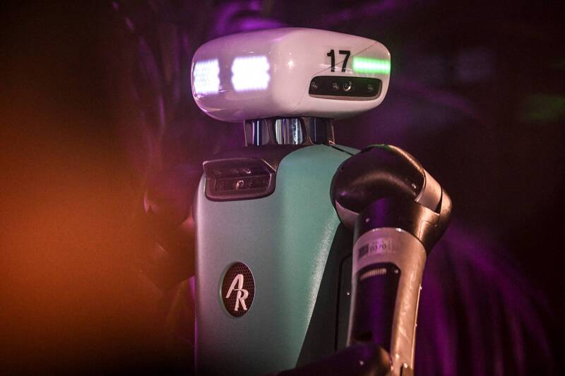 Agility Robotics已與豐田汽車製造加拿大公司（TMMC）簽署協議，在其工廠部署Digit機器人。（資料照，法新社）