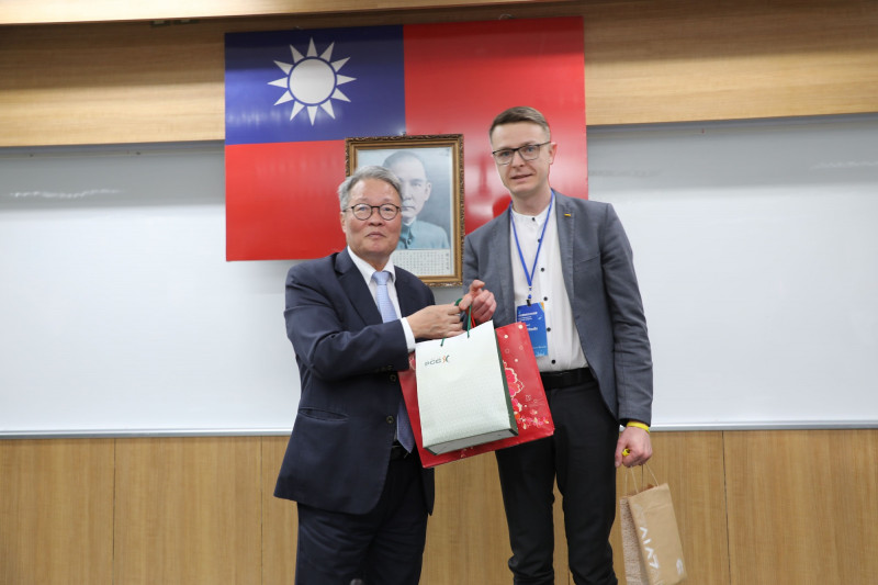 烏克蘭重建訪台團昨拜會工程會 針對無人載具合作交換意見