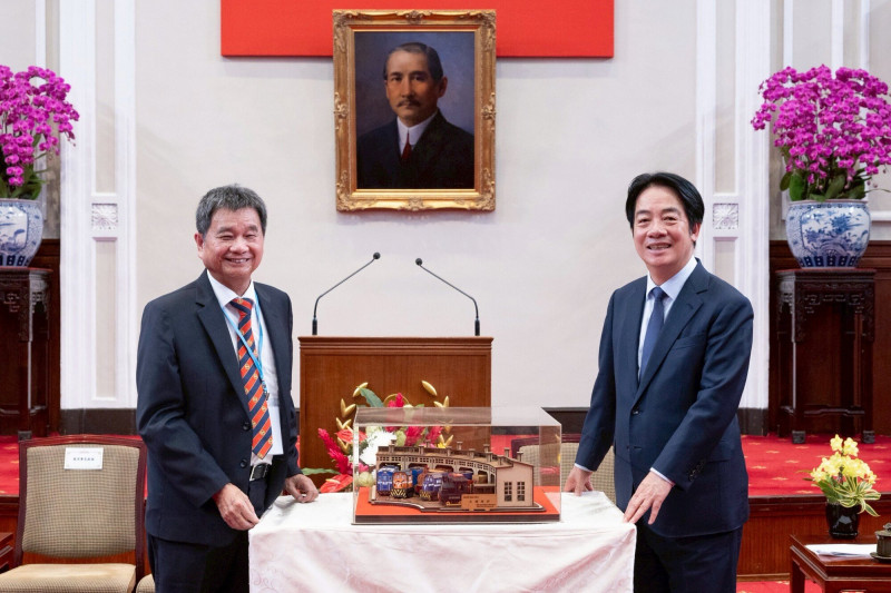 總統賴清德今接見台灣工廠管理輔導與永續發展學會暨中華民國特定工廠聯合會。（總統府提供）