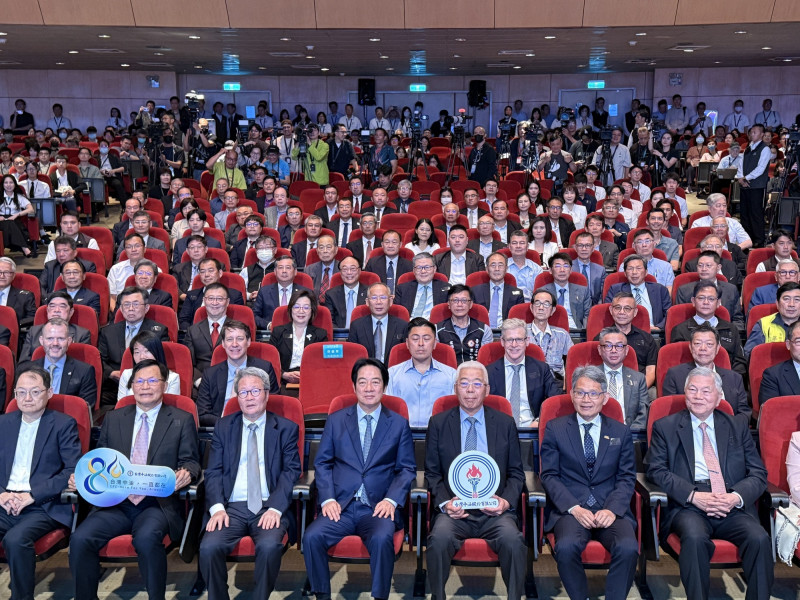 戰後93天油氣充足平穩物價 賴建信：中油吸收鉅額盼立院支持撥補