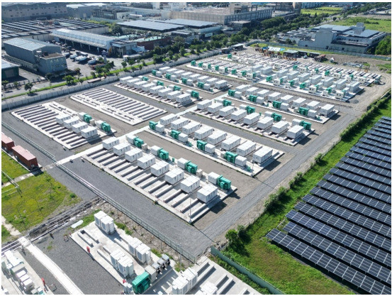台普威能源今（1）日宣布與澳洲能源開發商Energy Decarb簽署合作協議，雙方將透過合資公司共同開發澳洲再生能源市場。圖為台普威於台灣建置儲能案場。（業者提供）