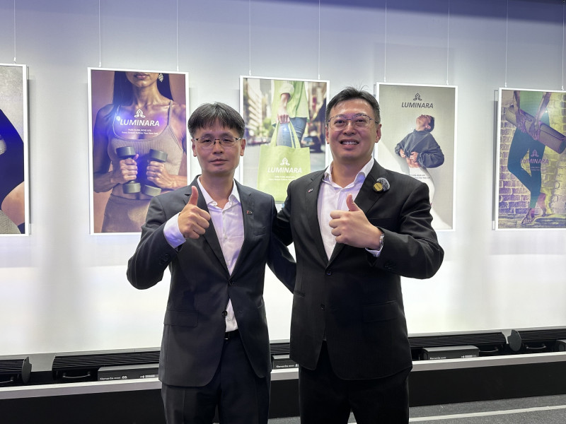 元太攜手BMW首展可變色電子紙概念車 李政昊：未來瞄準建築市場