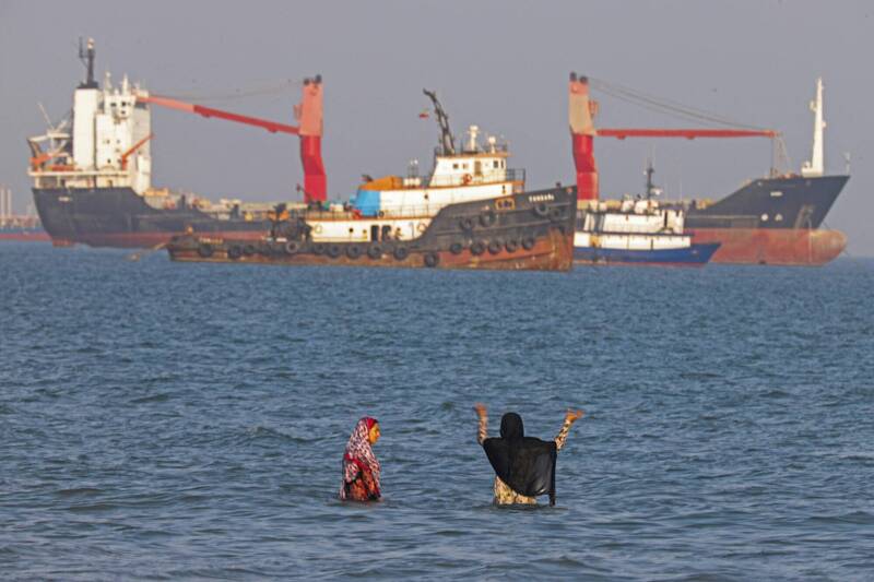 荷姆茲海峽」（Strait of Hormuz）是全球最重要的石油航道之一。（法新資料照）