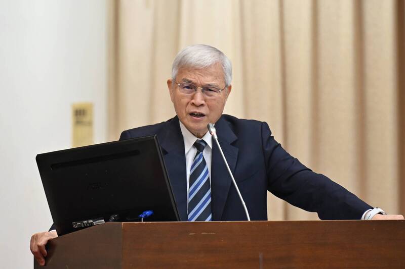AI熱潮推升股市波動 楊金龍：近期修正屬健康調整
