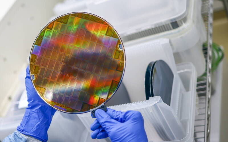 第一季全球半導體製造設備銷售年增14%。（歐新社）