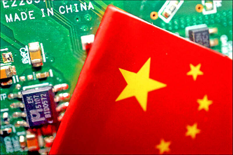 中國正積極從世界各地招募半導體人才。（示意圖，路透）