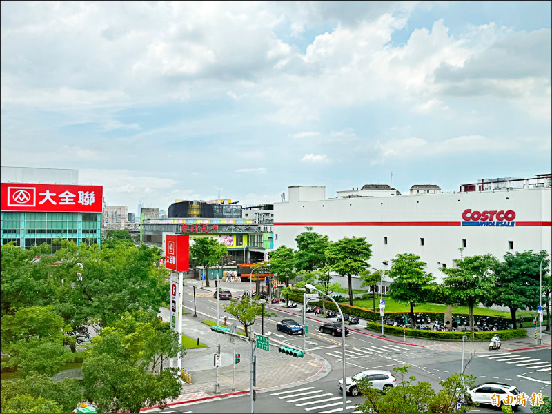 〈財經週報-通路大戰〉電商、超市雙重夾擊 台灣量販店轉型拚「錢」景