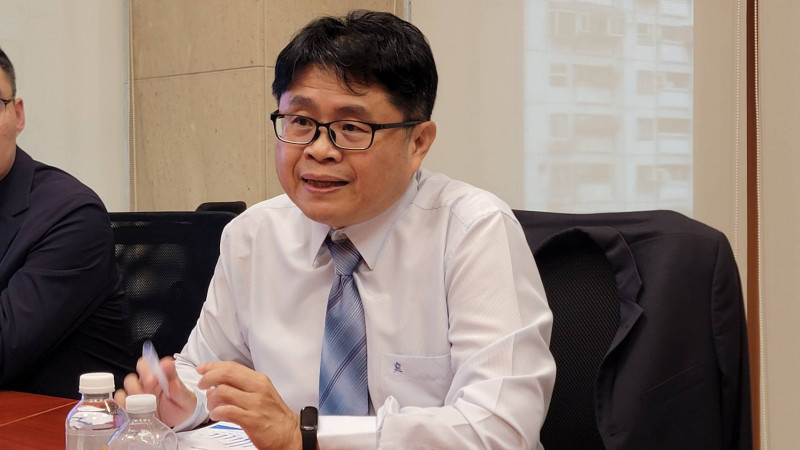 盛群發言人潘建州看好下半年營運。（記者卓怡君攝）