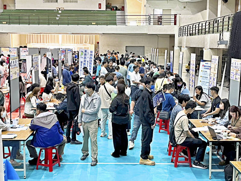 ＜財經週報-退休理財＞勞退純舊制開放銜接新制 11.5萬資深勞工可結存移入享收益