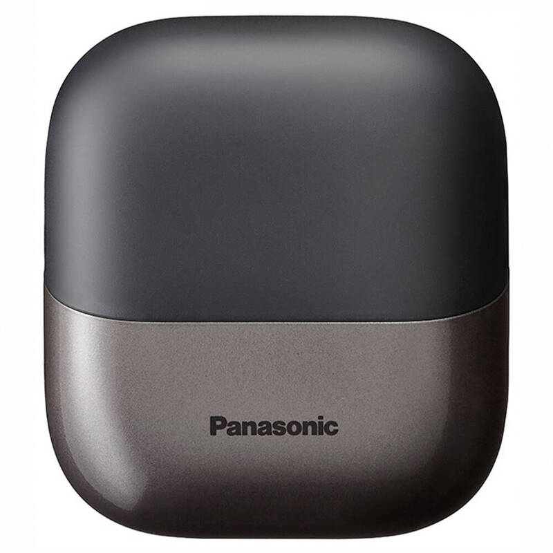 Panasonic 掌上型充電式電鬍刀ES-CM3A-K方便攜帶，日本製刀片及30°銳角奈米內刃，粗硬鬍鬚也能乾淨剃除。（Coupang酷澎提供）