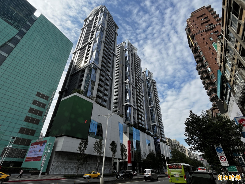 業主財務壓力大?北市豪宅「Diamond Towers 台北之星」實價創低