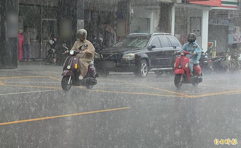 因應中、南部地區豪雨 票交所：從寬處理退票措施
