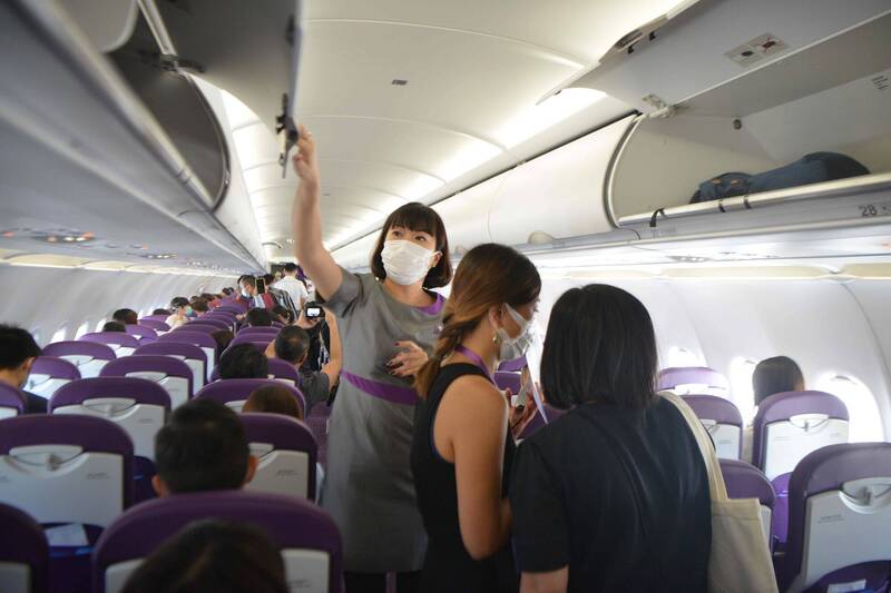 是你嗎？飛機一落地就往前衝  前空姐大爆「顧人怨行為」