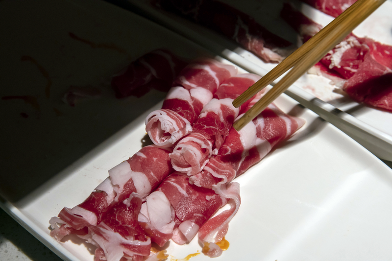 中國又爆食安!內蒙古原切牛肉被驗出「關華豆膠」官方立案調查 中國又爆食安!內蒙古原切牛肉被驗出「關華豆膠」官方立案調查