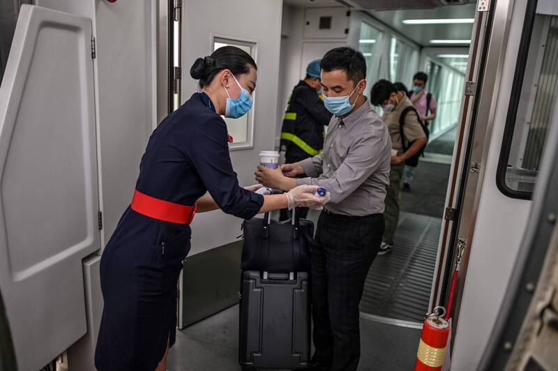 你是不是也做過?這個下機習慣超惹人嫌 空姐不忍全說了