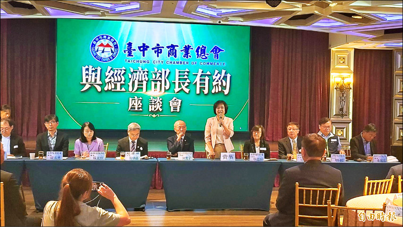 台中無人載具起飛 經長︰全力協助