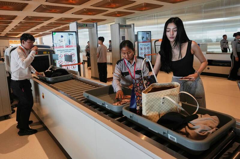 出國搭機行李怎麼帶?TSA點名「這些東西」最容易踩雷 機場安檢時恐被攔 出國搭機行李怎麼帶?TSA點名「這些東西」最容易踩雷 機場安檢時恐被攔