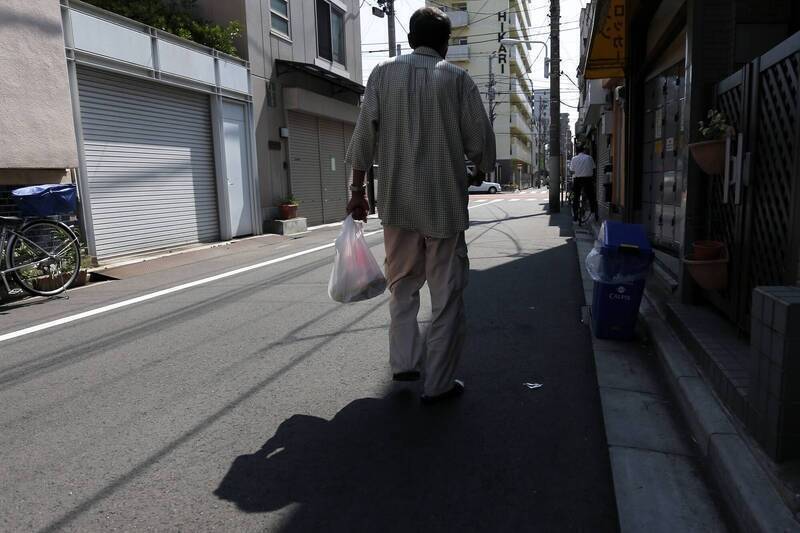 退休金延後領真的划算？71歲阿公「硬撐5年」錢變多卻後悔了