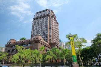 國泰金前8月獲利986億元 國壽淨值已近兆元