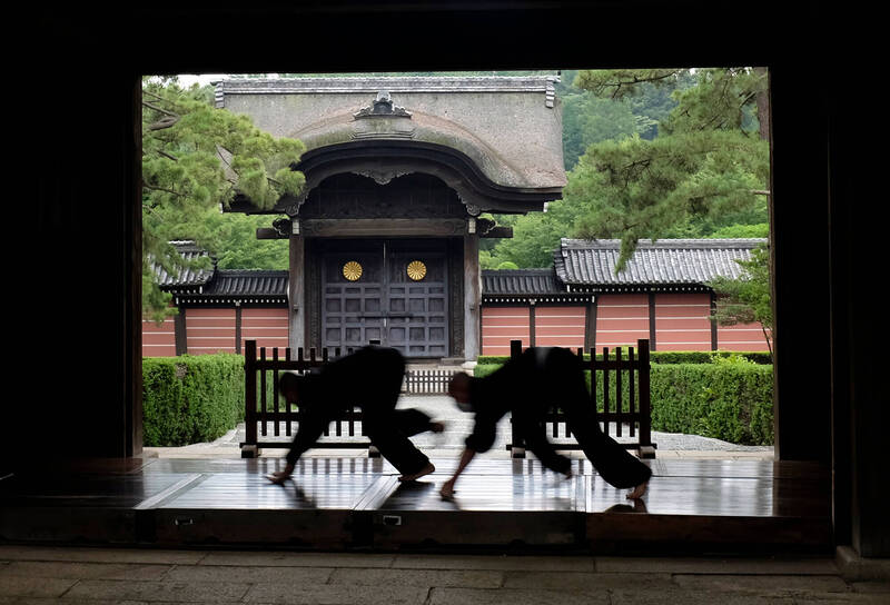 通膨導致維護成本難負荷 日本寺院興起投資潮