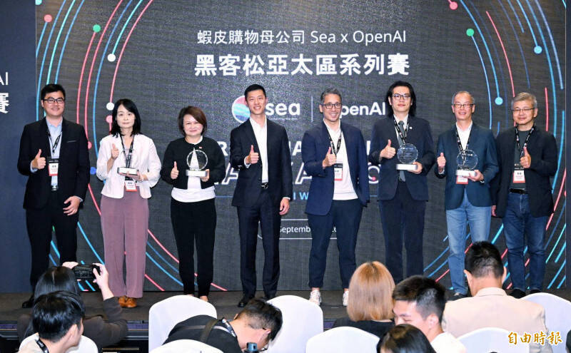 蝦皮、亞馬遜、沃爾瑪同路線！美系電商擁抱歐美AI技術 阿里巴巴自成一格