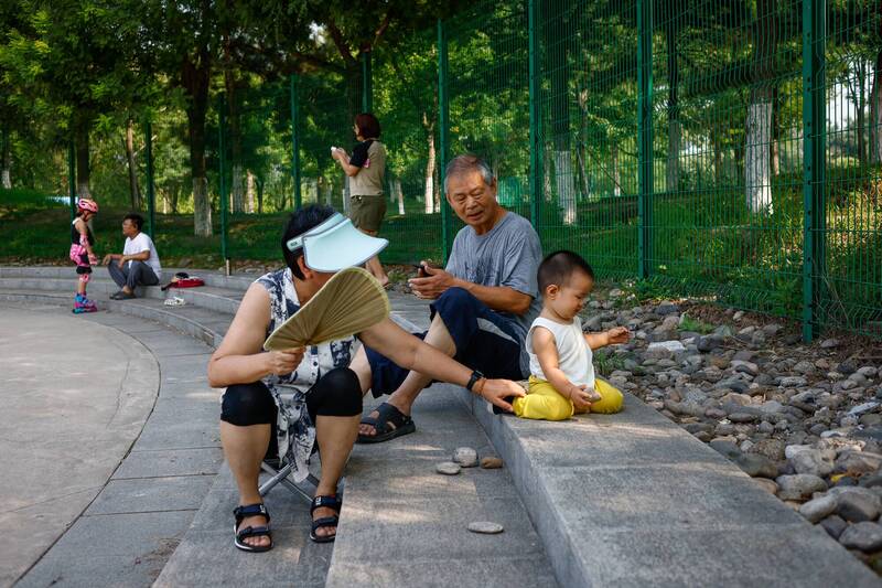 股票賺到不想工作了!55歲以上勞工正在加速退休 但有個風險很現實