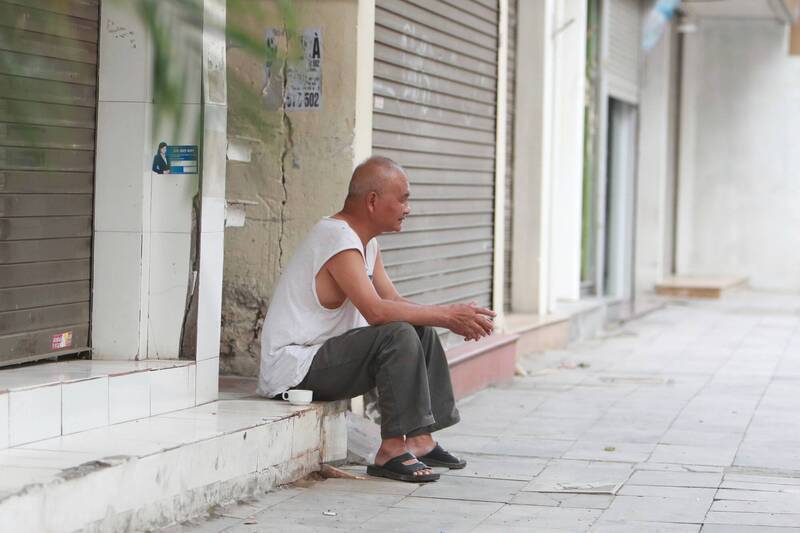 年輕時不爽就辭職!65歲阿北慘了 月領1萬年金淪下流老人