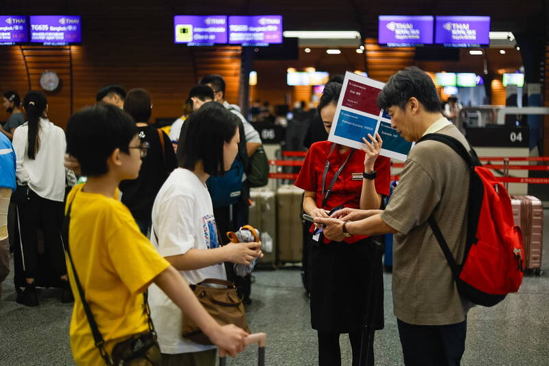 台灣護照很好用！但出國前忘了「這件事」 恐白買機票