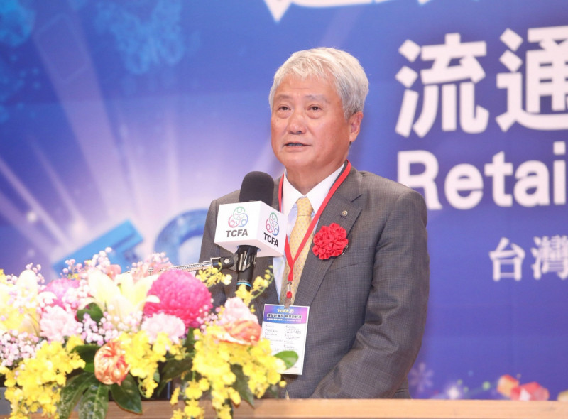 台灣連鎖暨加盟協會(TCFA)理事長蔡德忠表示,連鎖加盟產業已缺工好幾年,呼籲政府鬆綁政策。(TCFA提供)