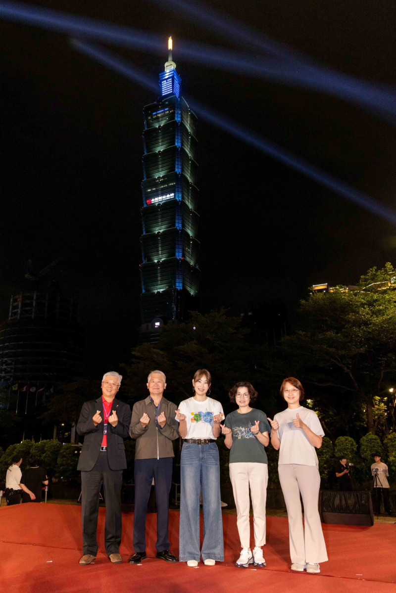 台新新光金控連兩年贊助101國慶展演 點亮台北夜空