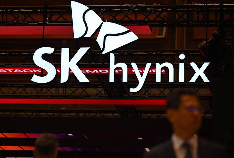 記憶體成重災戶！SK海力士股價從高點下跌57％