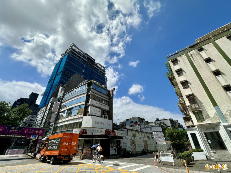 台北市30年以上老屋占比近75%。（記者徐義平攝）