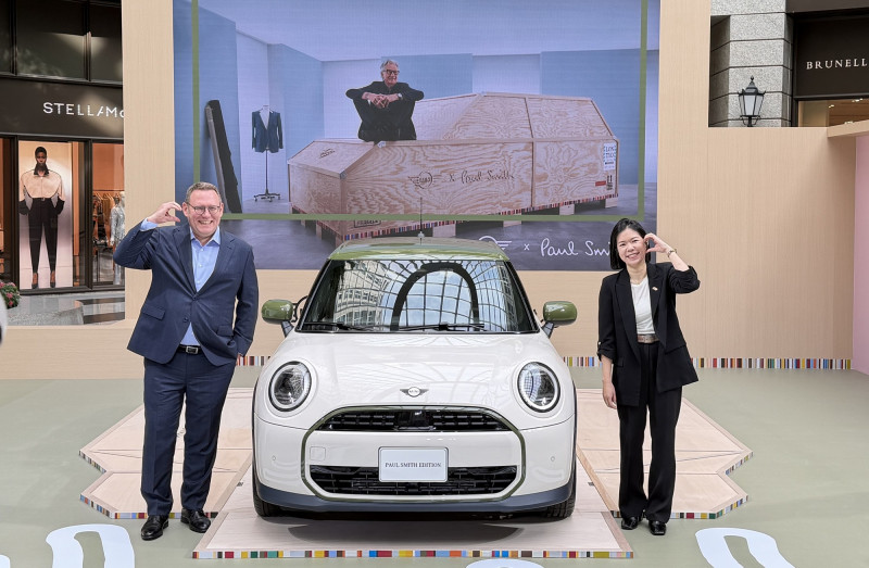 MINI總代理汎德企業今天正式引進全新MINI Paul Smith Edition。(記者楊雅民攝)