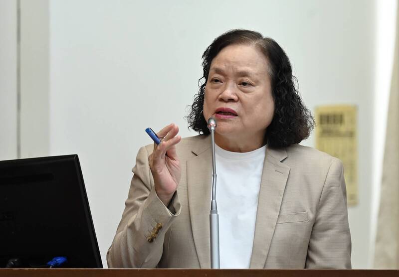 30年前買進這些股票 主計長被立委說「買錯股了」 30年前買進這些股票 主計長被立委說「買錯股了」