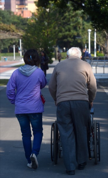 新聞辭典》下流老人