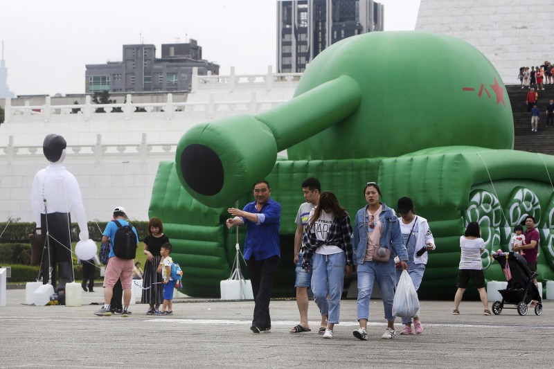 中國禁自由行影響台灣大選 彭博作家：可能打錯算盤！