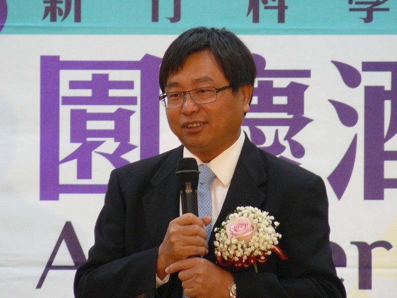 陳良基勉科學園區揹起台灣科技往前走的十字架