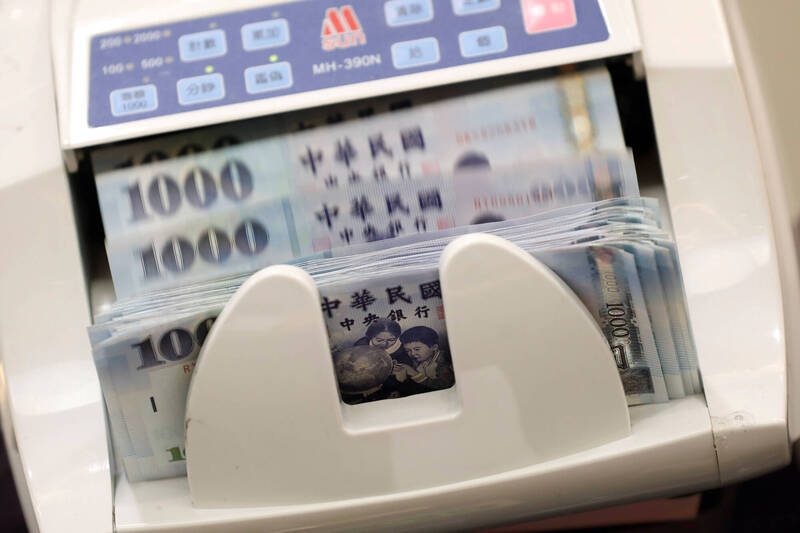財經青紅燈》壽險業入不敷出？