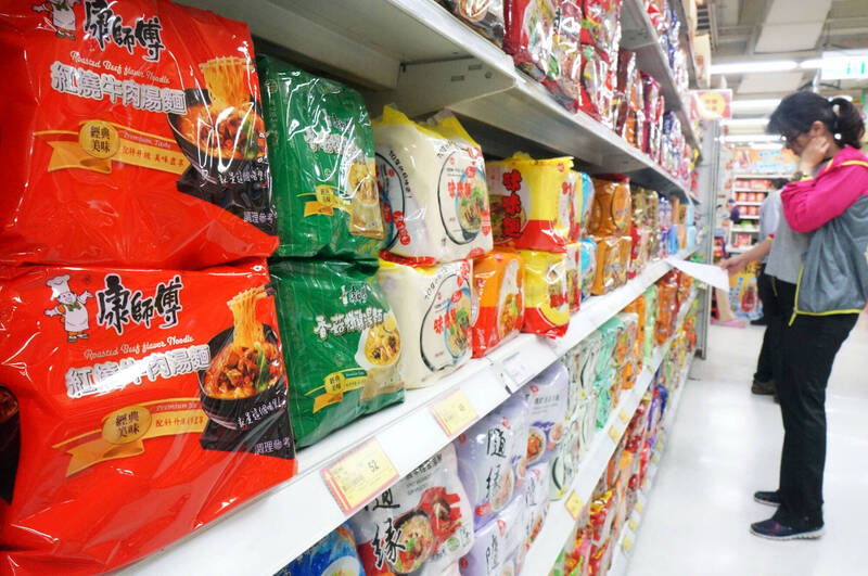 原料上漲衝擊 康師傅去年獲利減3成 原料上漲衝擊 康師傅去年獲利減3成