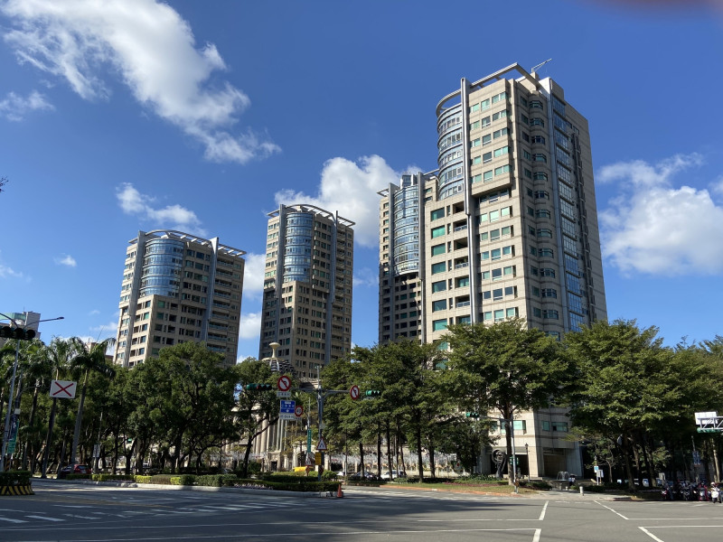 趕私法人許可制上路前 「帝寶」、陽明山豪墅均有最新交易