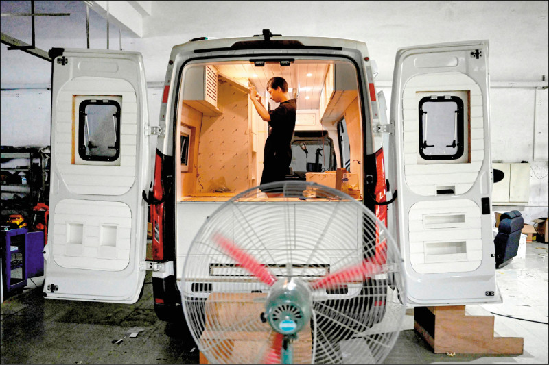 中國經濟溜滑梯 海基會協處「台流」年年增