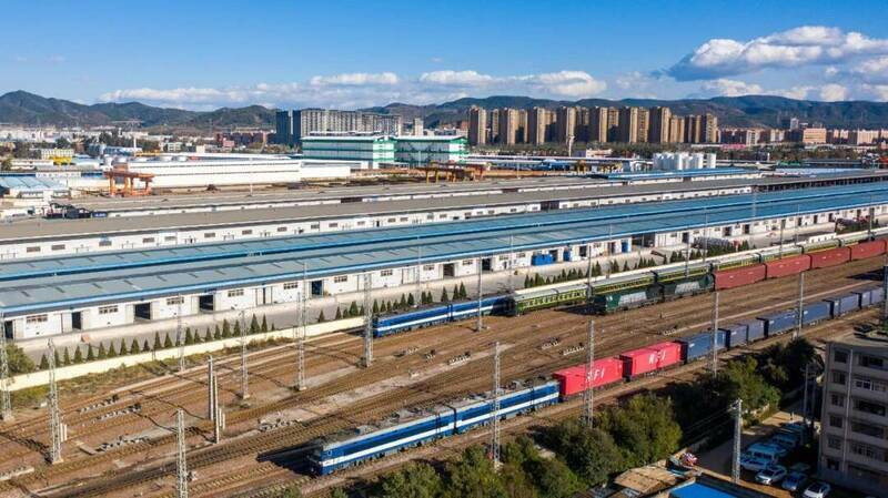 悲慘！積欠北京債務佔外債48％  向中國叩頭成寮國求生之道